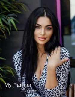 Dating with Charming Ukrainian Girl Anastasiya from Dniepropetrovsk, Ukraine