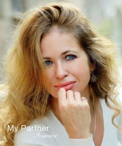 Dating with Charming Ukrainian Lady Aleksandra from Kiev, Ukraine