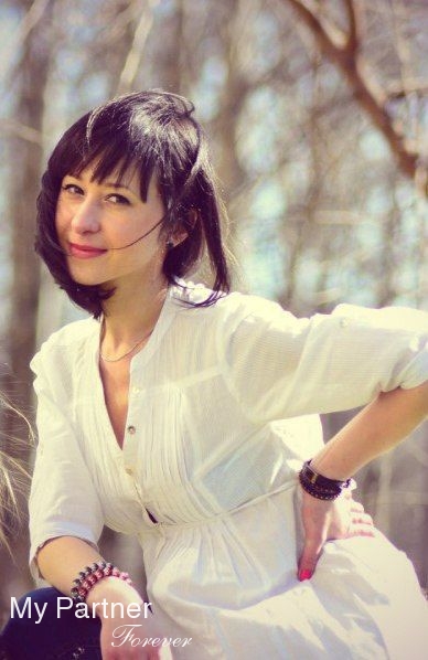 Dating Service to Meet Pretty Ukrainian Woman Inna from Nikolaev, Ukraine