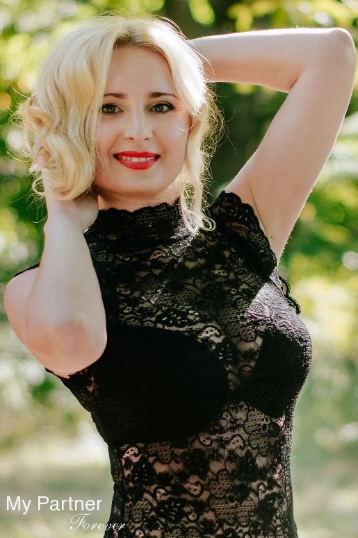 Dating Site to Meet Sexy Ukrainian Woman Irina from Poltava, Ukraine
