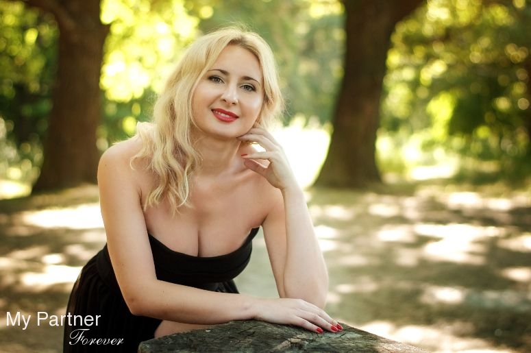 Dating Site to Meet Single Ukrainian Woman Irina from Poltava, Ukraine