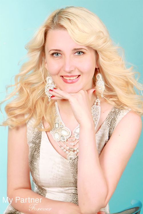 Dating Site to Meet Stunning Ukrainian Woman Irina from Sumy, Ukraine