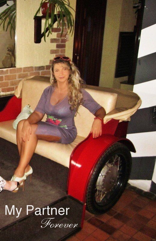 Dating Site to Meet Stunning Ukrainian Lady Nadezhda from Vinnitsa, Ukraine
