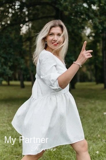 Meet Single Belarusian Girl Elena from Grodno, Belarus