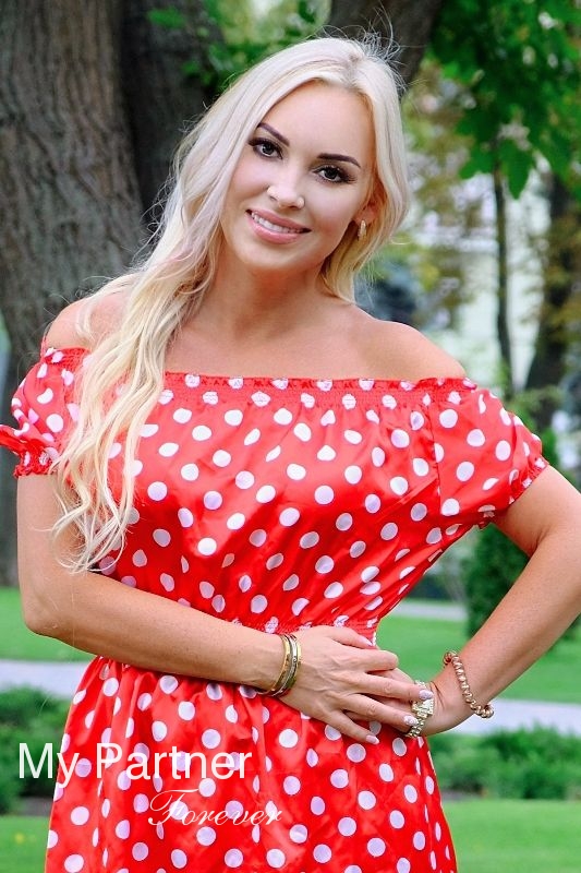 Online Dating with Pretty Ukrainian Girl Olga from Mariupol, Ukraine