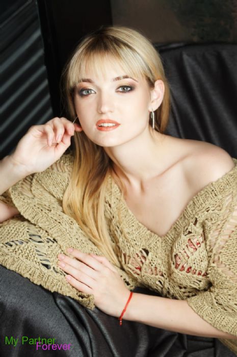 Dating Site to Meet Gorgeous Belarusian Lady Kamila from Grodno, Belarus