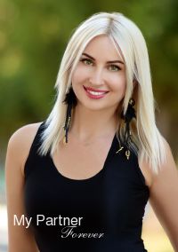 Dating Site to Meet Beautiful Ukrainian Lady Marina from Kharkov, Ukraine