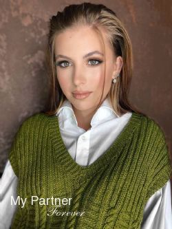 Dating Service to Meet Single Ukrainian Woman Anastasiya from Poltava, Ukraine