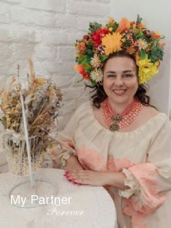 Dating Service to Meet Stunning Ukrainian Lady Irina from Kiev, Ukraine