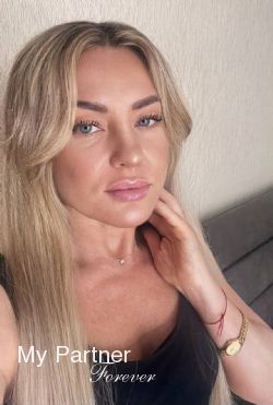 Dating with Sexy Ukrainian Girl Elena from Odessa, Ukraine