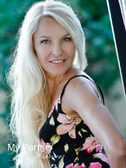 Dating with Single Ukrainian Girl Irina from Cherkasy, Ukraine