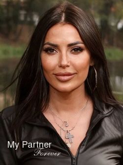 Datingsite to Meet Sexy Ukrainian Lady Marina from Kharkov, Ukraine