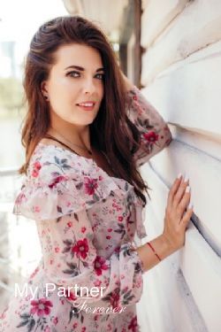 Meet Gorgeous Ukrainian Woman Viktoriya from Zaporozhye, Ukraine