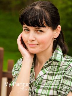 Online Dating with Gorgeous Russian Woman Natalya from Almaty, Kazakhstan