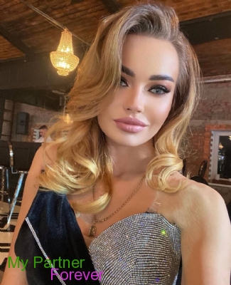 Meet Stunning Ukrainian Girl Anzhelika from Kiev, Ukraine