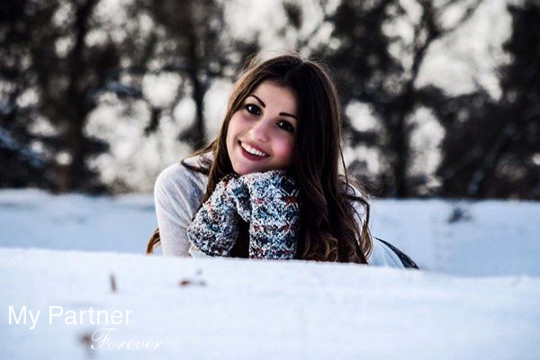 Dating Service to Meet Stunning Ukrainian Girl Nataliya from Sumy, Ukraine
