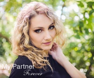 Dating with Stunning Ukrainian Woman Olga from Poltava, Ukraine