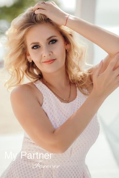 Beautiful Ukrainian Woman Nona from Zaporozhye, Ukraine