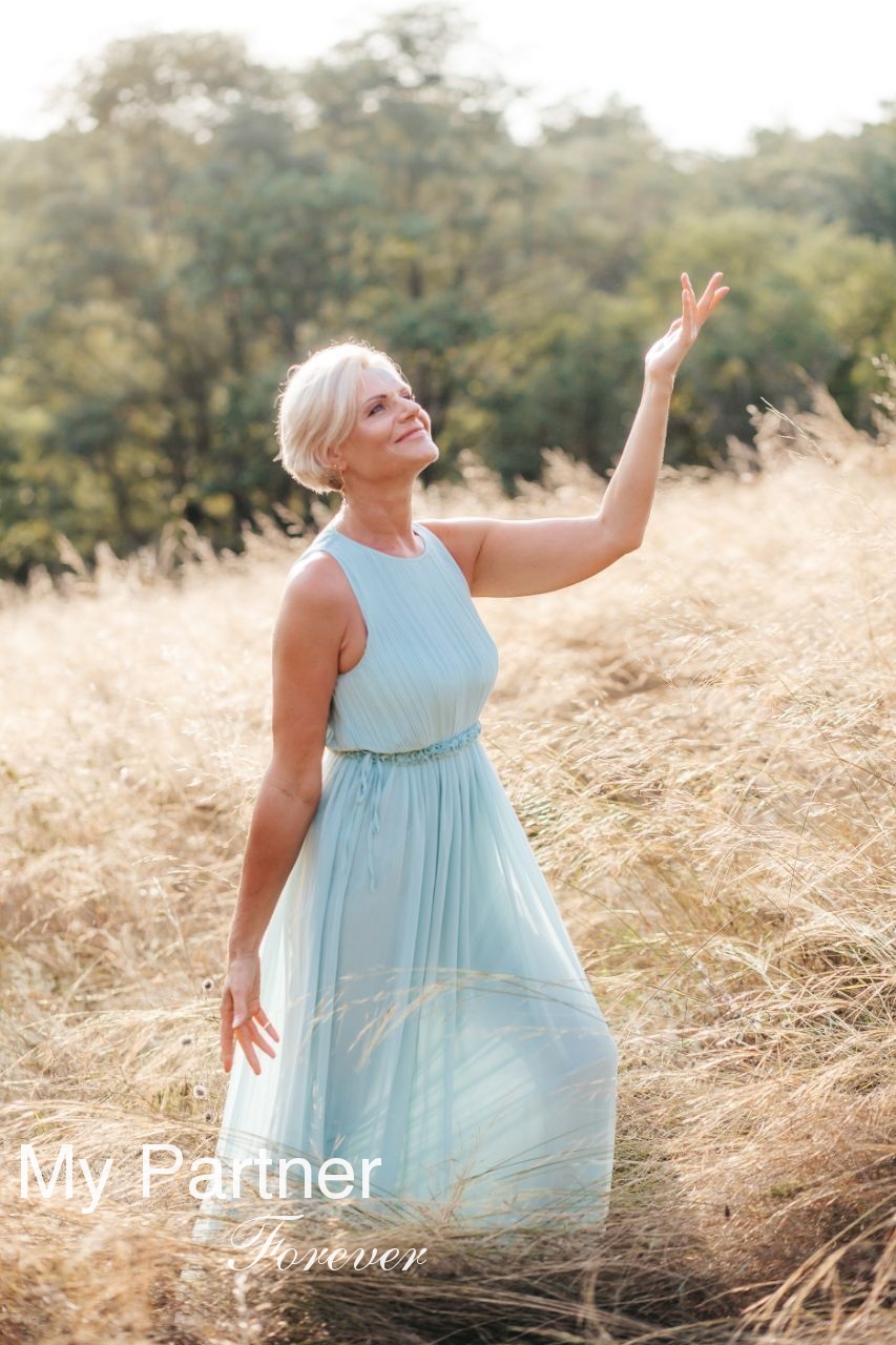 Charming Ukrainian Bride Nina from Zaporozhye, Ukraine