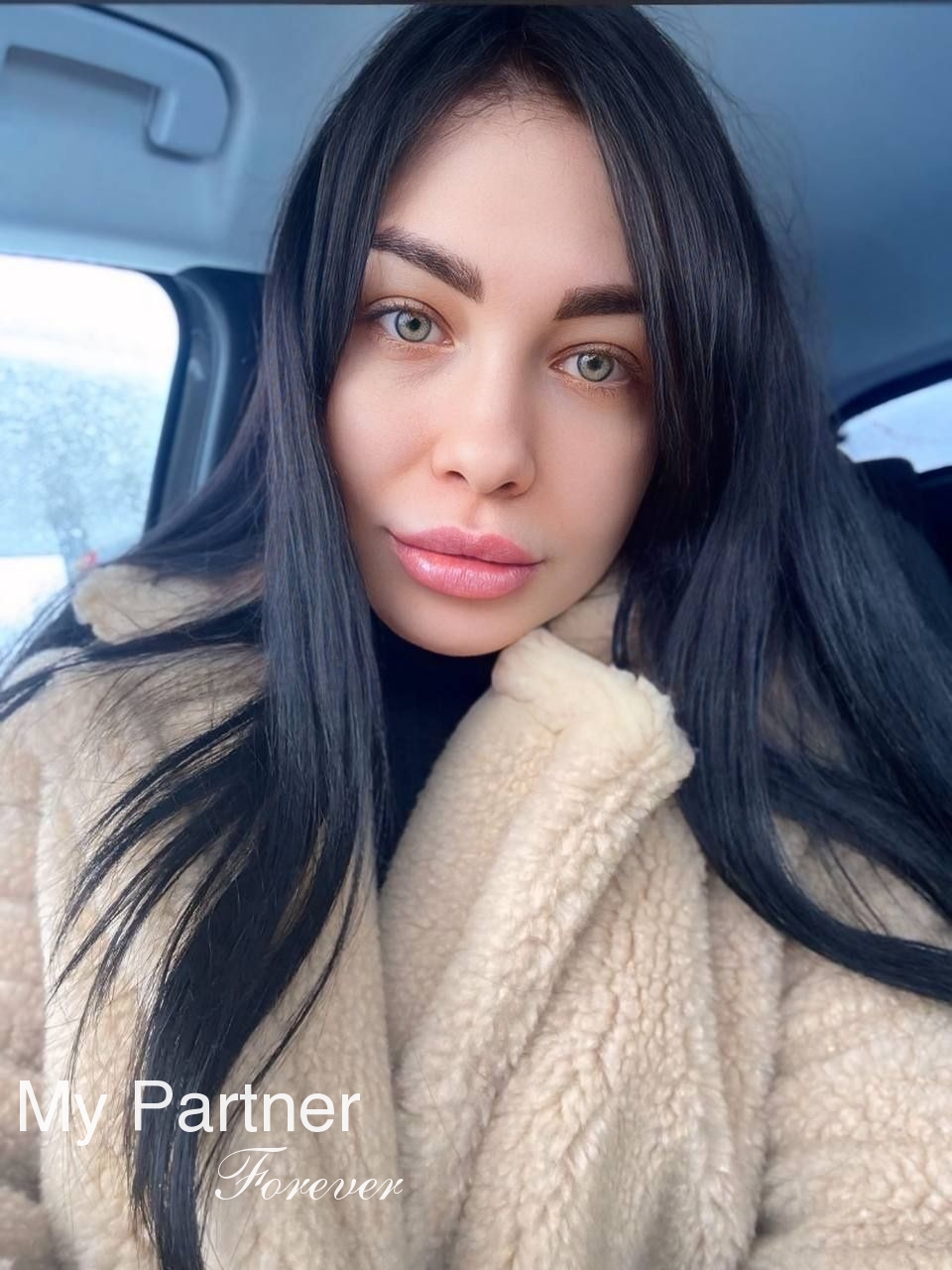 Dating Service to Meet Beautiful Ukrainian Lady Angelina from Zaporozhye, Ukraine