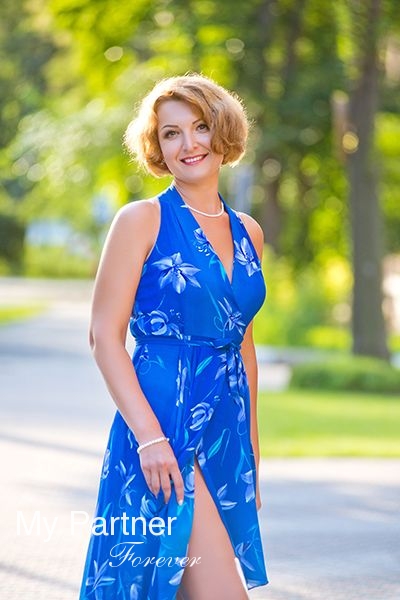 Dating Service to Meet Beautiful Ukrainian Woman Inna from Zaporozhye, Ukraine