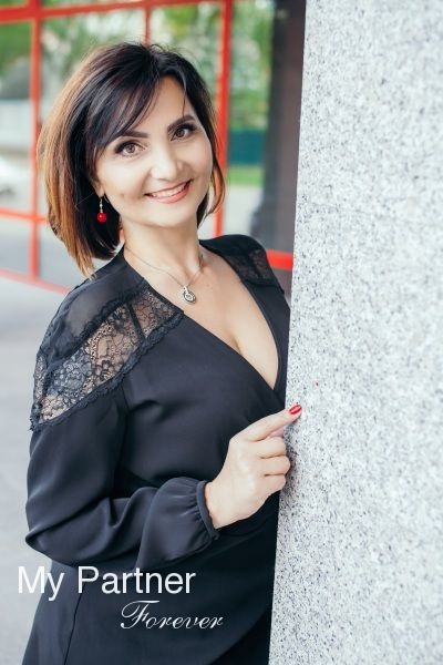 Dating Service to Meet Beautiful Ukrainian Woman Nataliya from Zaporozhye, Ukraine
