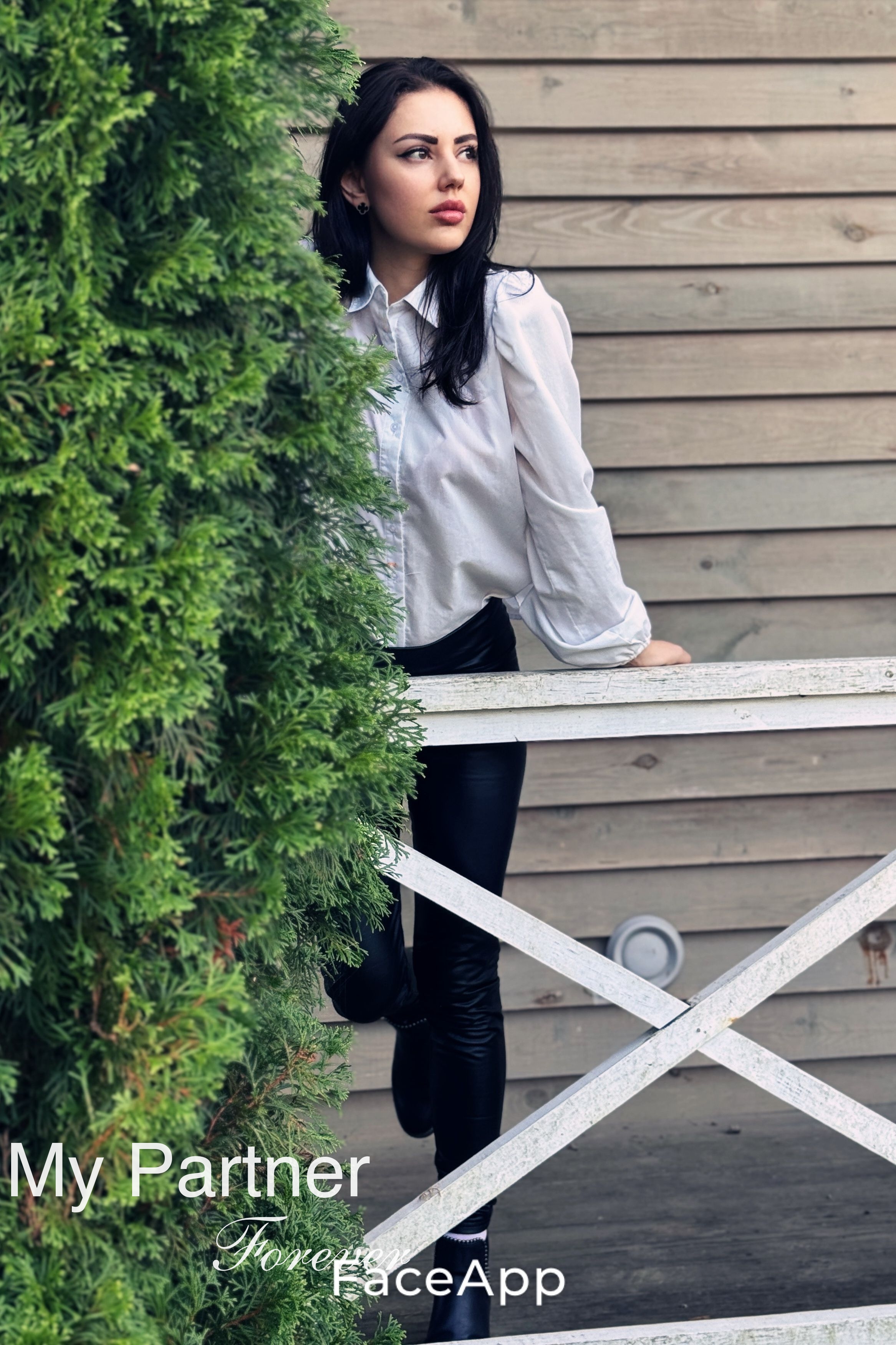 Dating Service to Meet Charming Belarusian Woman Anastasiya from Minsk, Belarus