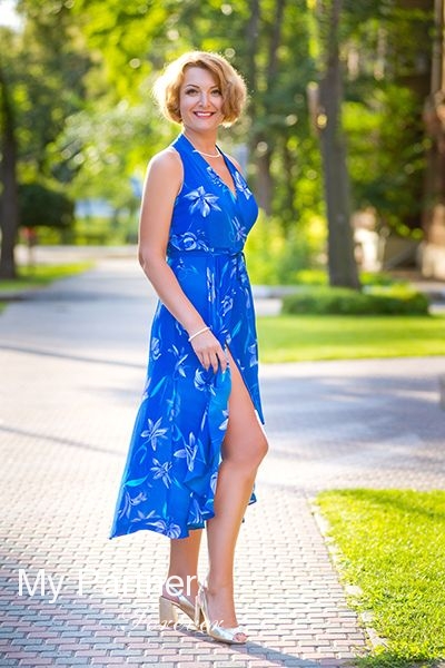 Dating Service to Meet Charming Ukrainian Woman Inna from Zaporozhye, Ukraine