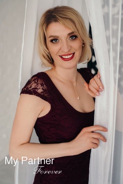 Dating Service to Meet Gorgeous Ukrainian Lady Yana from Zaporozhye, Ukraine