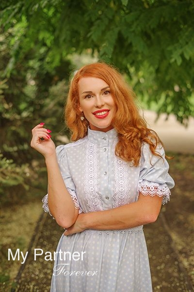 Dating Service to Meet Gorgeous Ukrainian Lady Yuliya from Zaporozhye, Ukraine