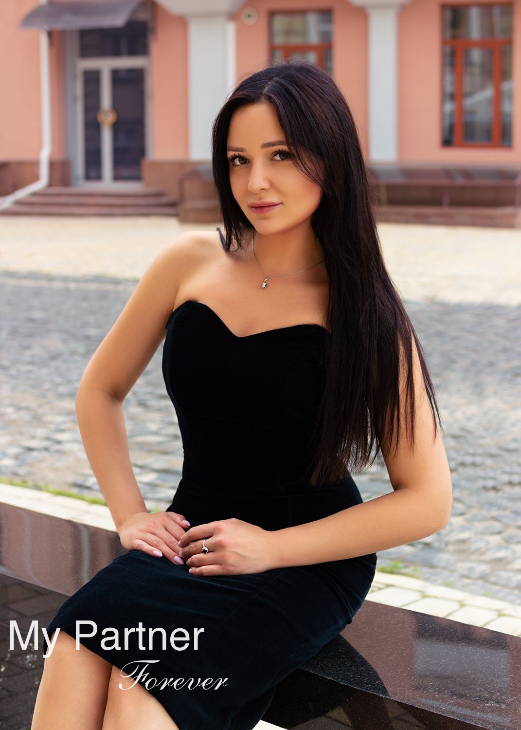 Dating Service to Meet Pretty Ukrainian Lady Polina from Kiev, Ukraine