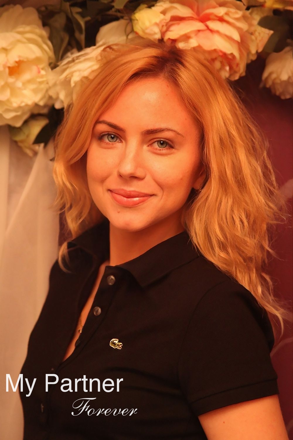 Dating Service to Meet Sexy Russian Woman Aleksandra from Almaty, Kazakhstan