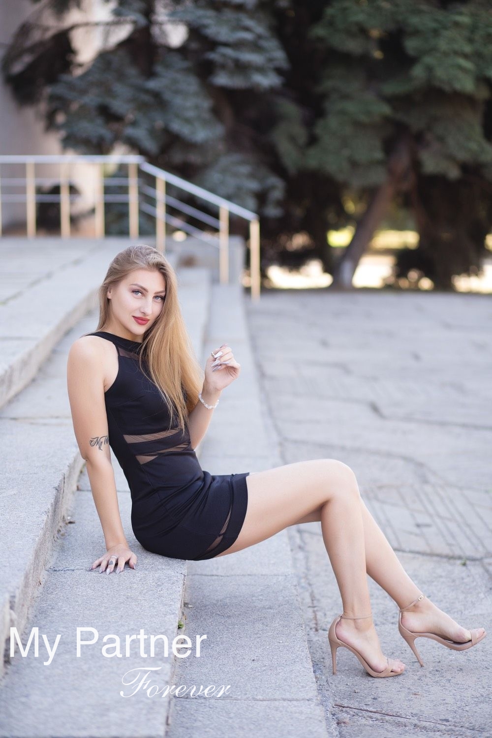 Dating Service to Meet Sexy Ukrainian Lady Elizaveta from Poltava, Ukraine
