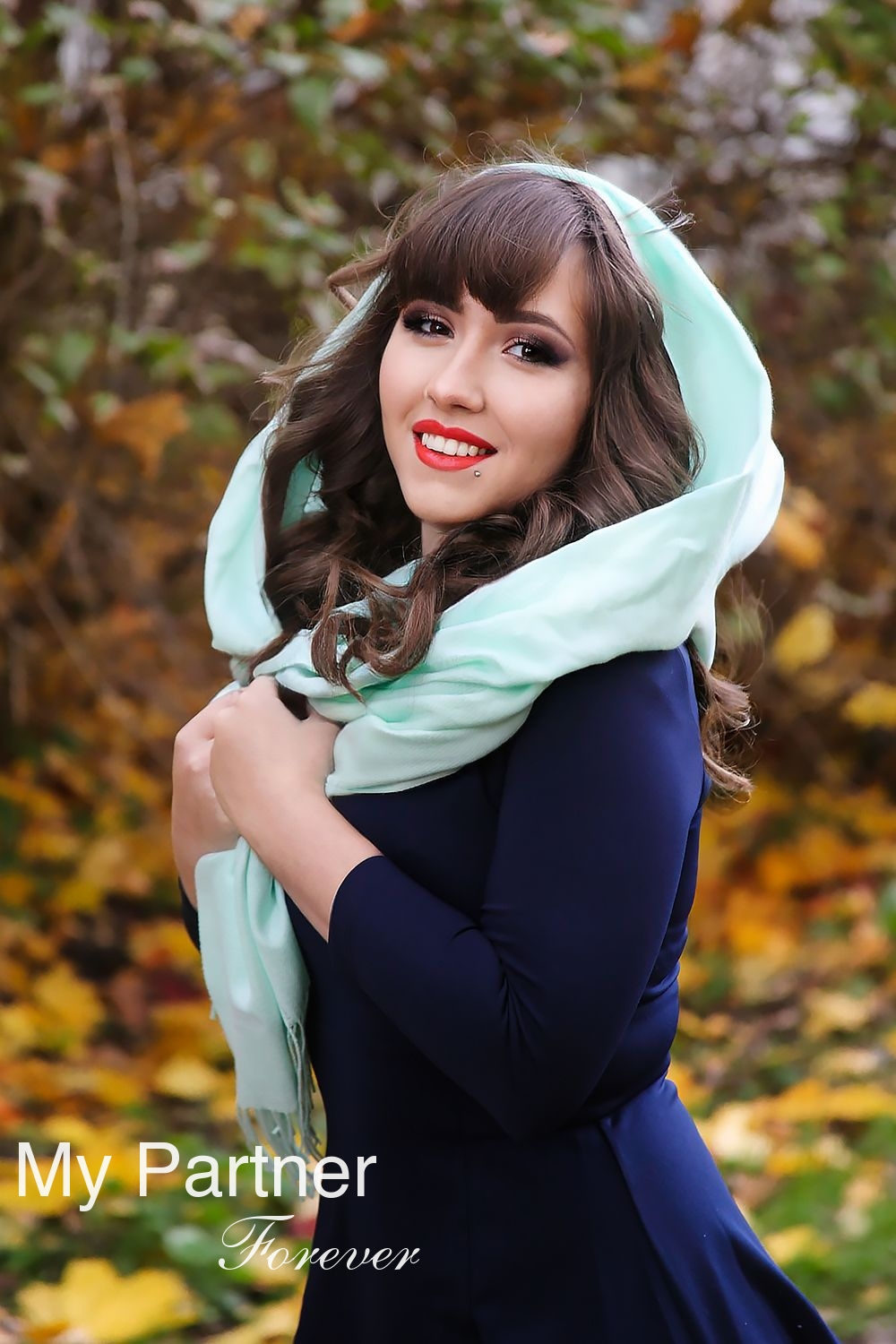 Dating Service to Meet Stunning Russian Woman Anna from Almaty, Kazakhstan