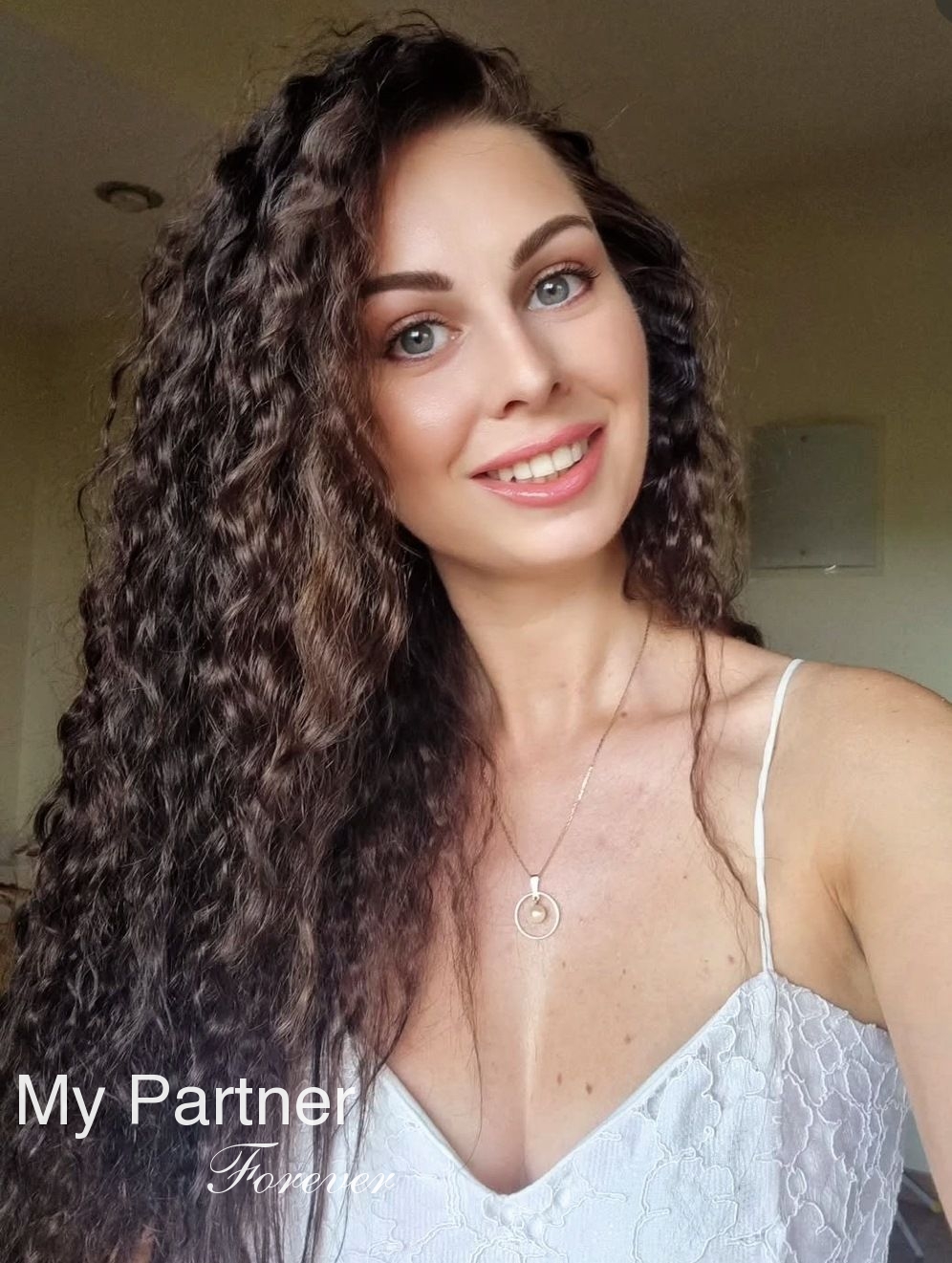 Dating Service to Meet Stunning Ukrainian Woman Anna from Vinnitsa, Ukraine