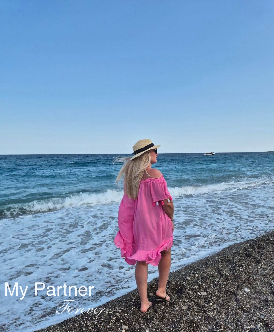 Dating Service to Meet Stunning Ukrainian Woman Tatiyana from Kiev, Ukraine