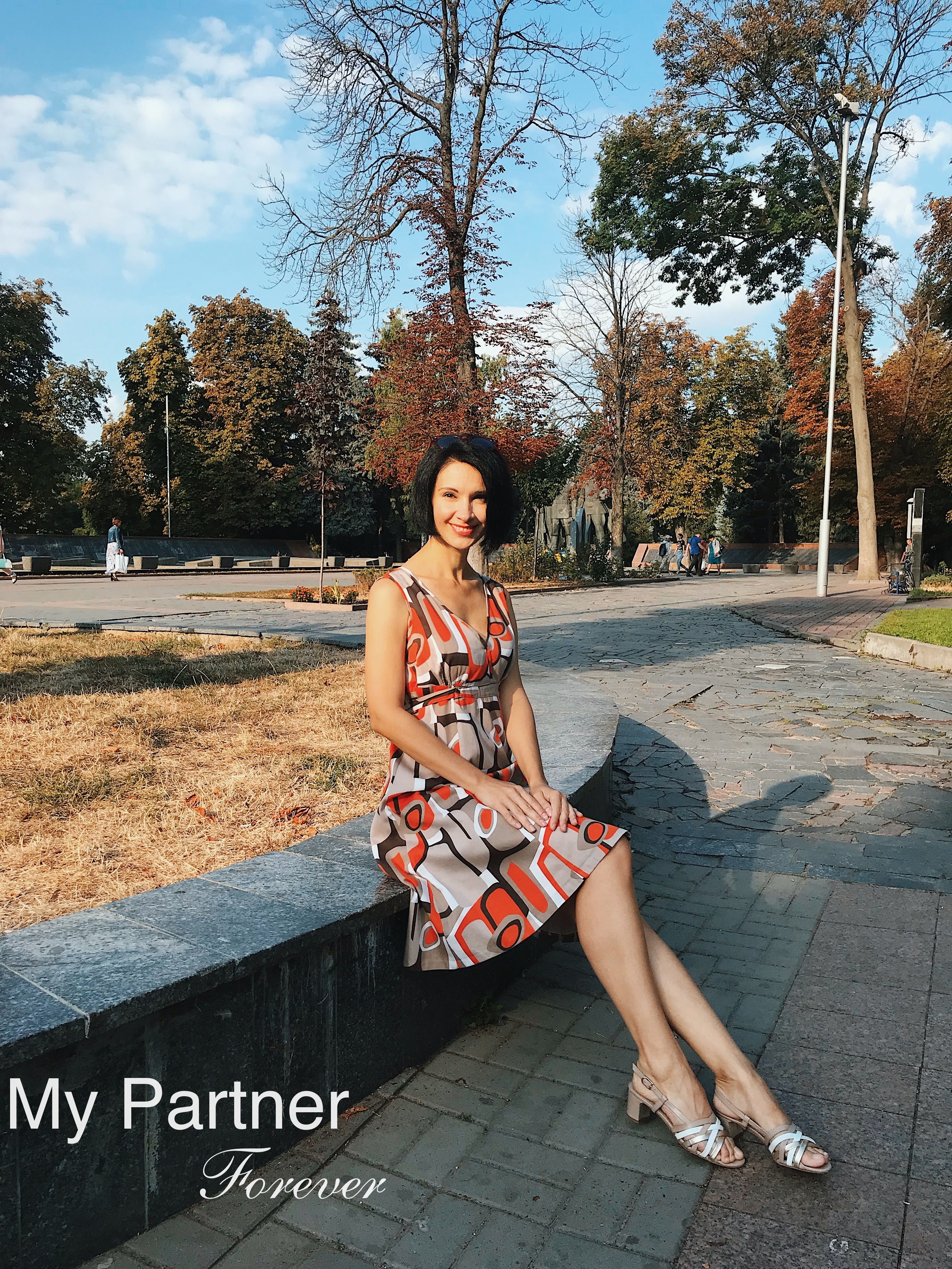 Dating Site to Meet Beautiful Ukrainian Girl Elena from Vinnitsa, Ukraine