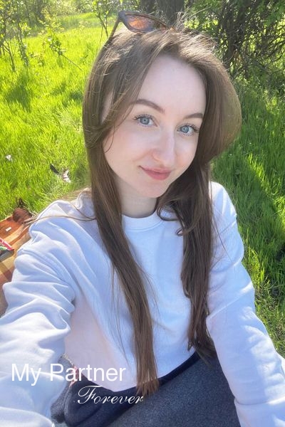 Dating Site to Meet Beautiful Ukrainian Lady Nadezhda from Krivoj Rog, Ukraine