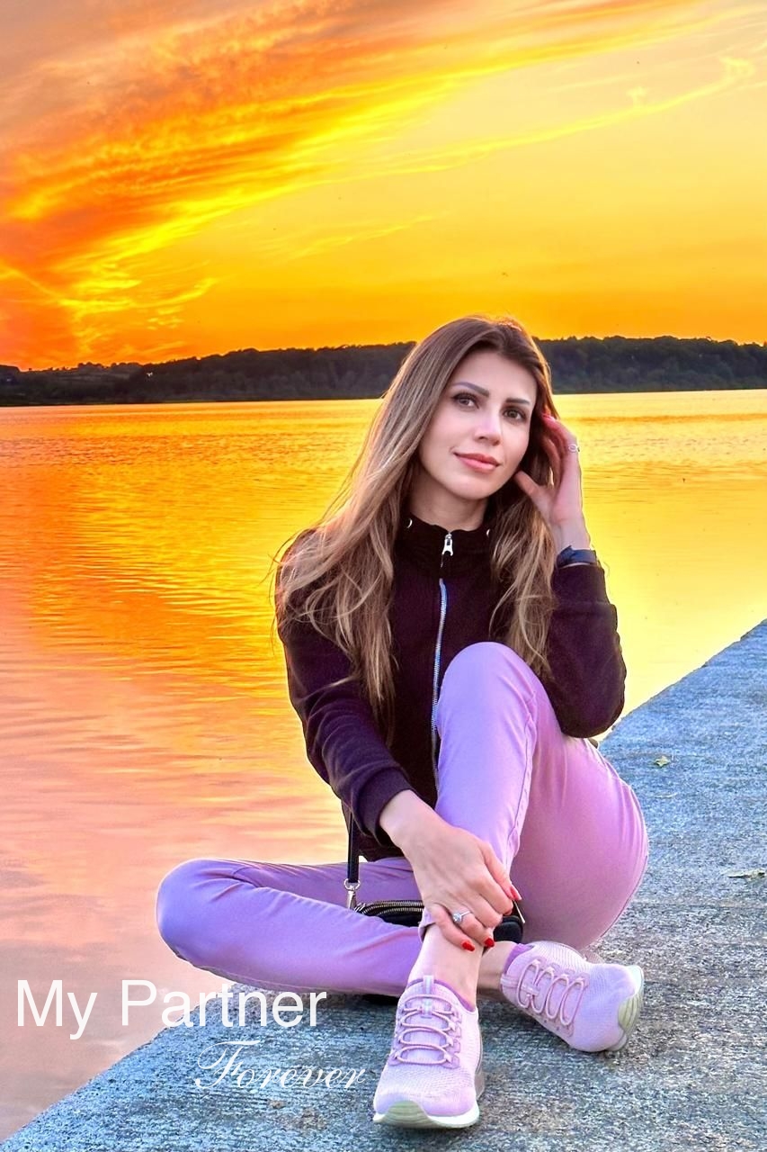 Dating Site to Meet Charming Ukrainian Girl Nataliya from Krivoj Rog, Ukraine