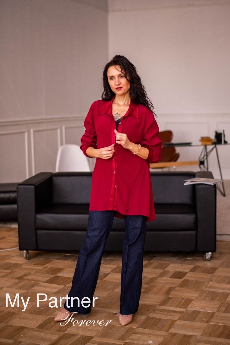 Dating Site to Meet Gorgeous Russian Woman Elena from Kaliningrad, Russia