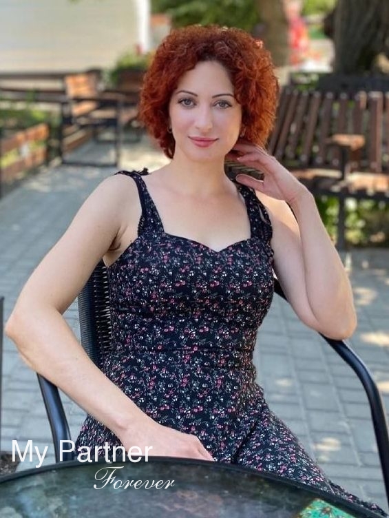 Dating Site to Meet Gorgeous Ukrainian Lady Lyudmila from Cherkasy, Ukraine