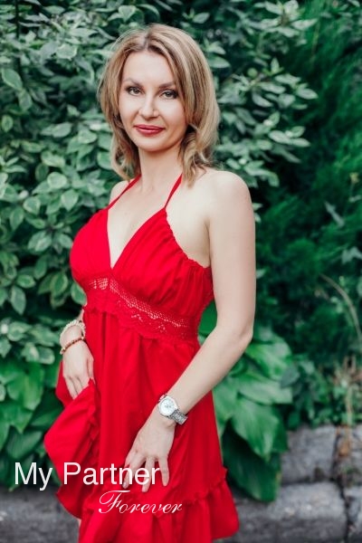 Dating Site to Meet Gorgeous Ukrainian Woman Yuliya from Zaporozhye, Ukraine