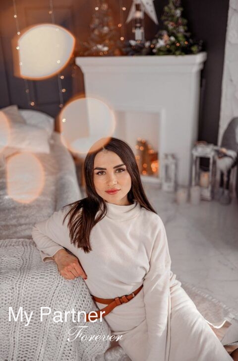 Dating Site to Meet Pretty Ukrainian Girl Yuliya from Chernigov, Ukraine