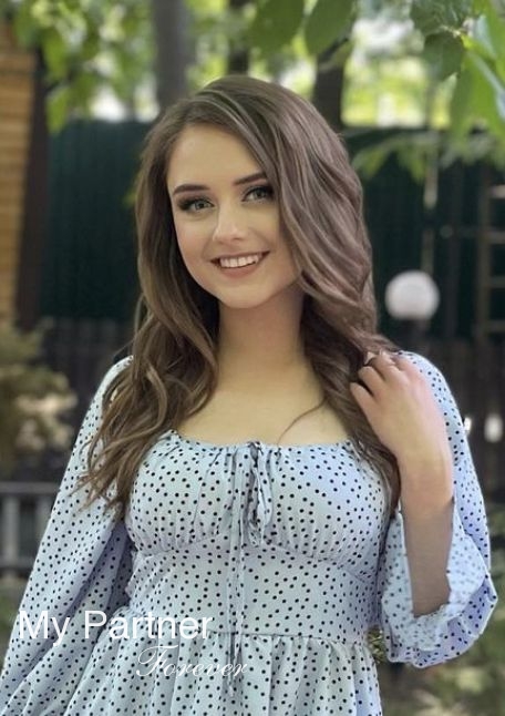 Dating Site to Meet Pretty Ukrainian Lady Irina from Vinnitsa, Ukraine