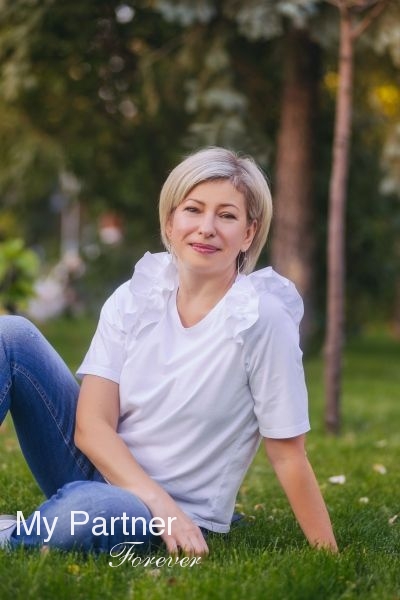 Dating Site to Meet Pretty Ukrainian Woman Alina from Zaporozhye, Ukraine