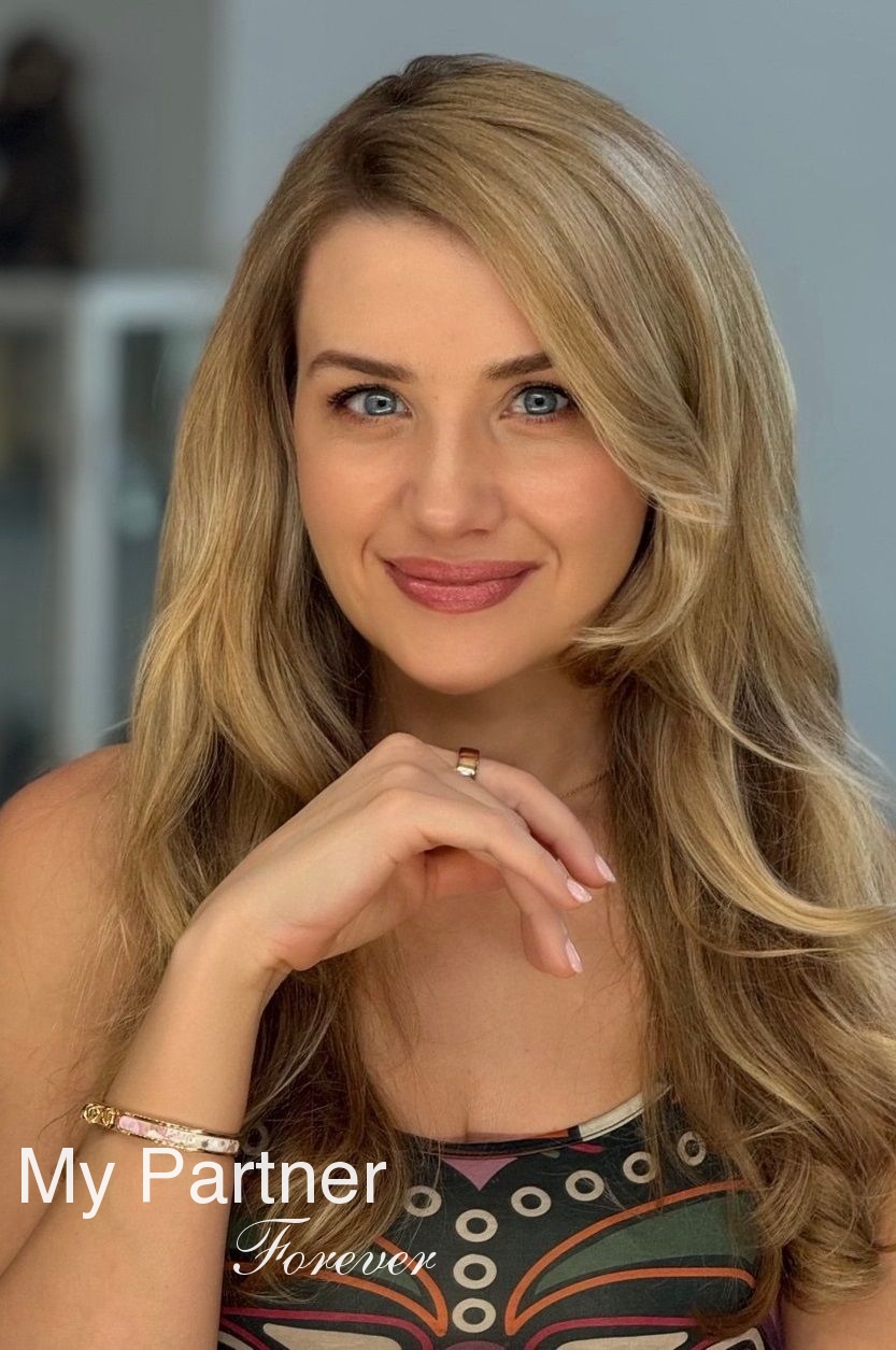 Dating Site to Meet Sexy Ukrainian Girl Miroslava from Kiev, Ukraine