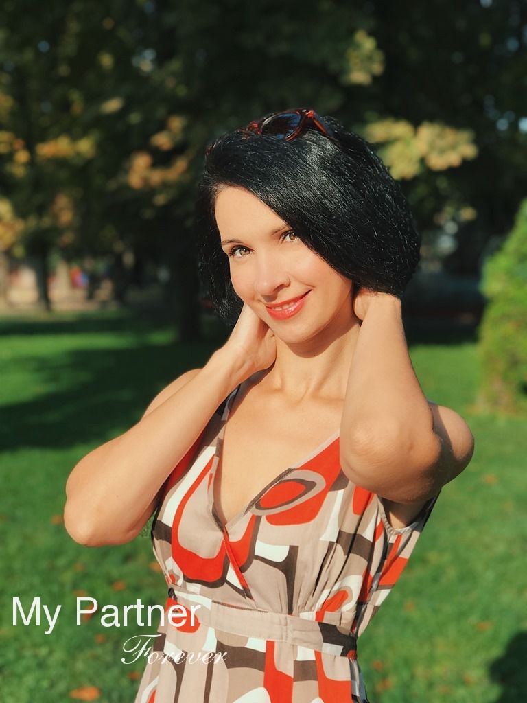 Dating Site to Meet Single Ukrainian Lady Elena from Vinnitsa, Ukraine