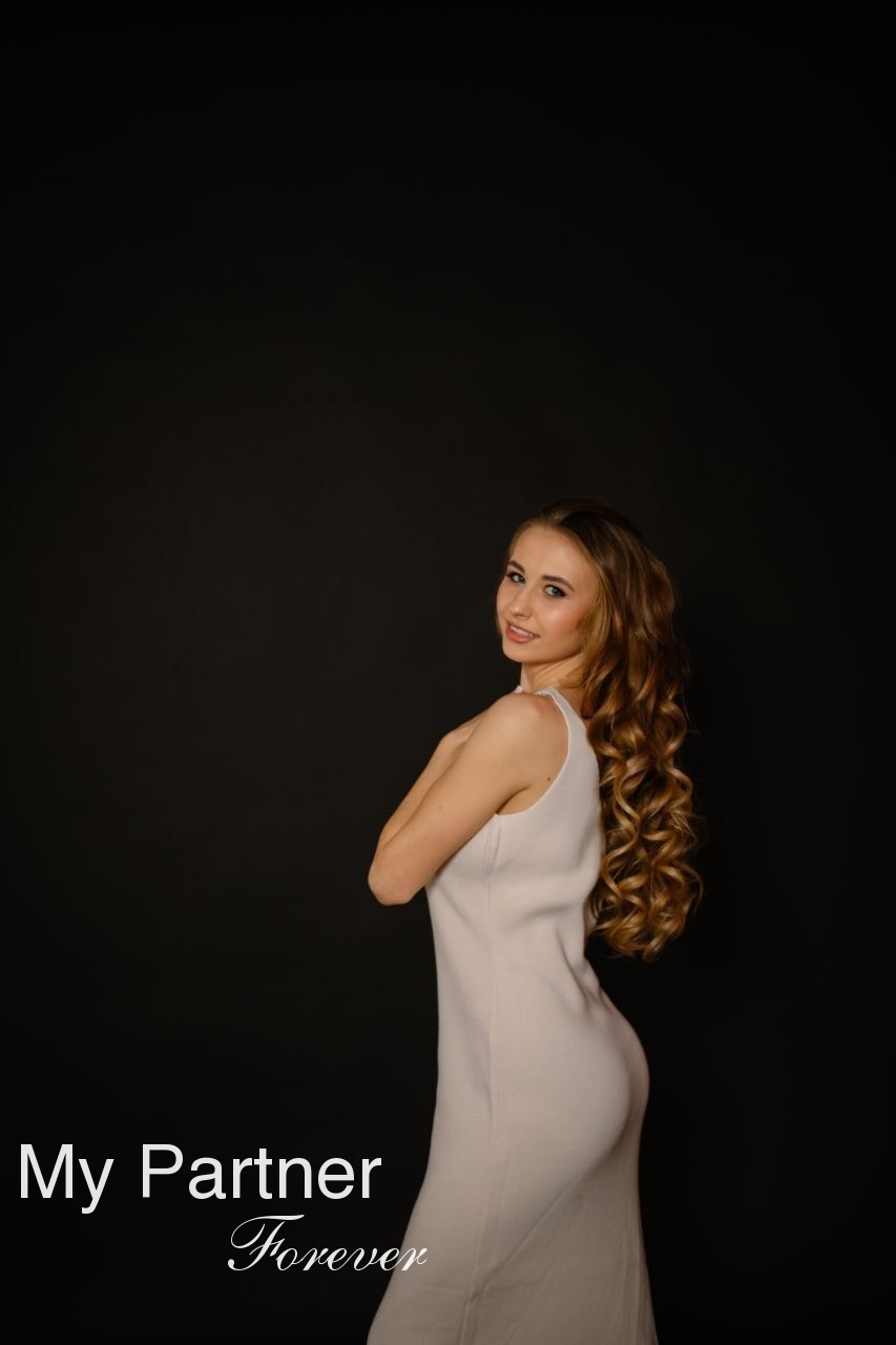 Dating Site to Meet Single Ukrainian Woman Angelina from Nikolaev, Ukraine