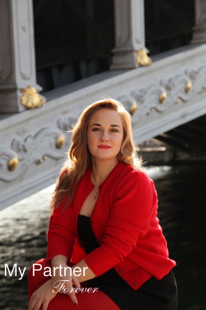 Dating Site to Meet Single Ukrainian Woman Valentina from Odessa, Ukraine