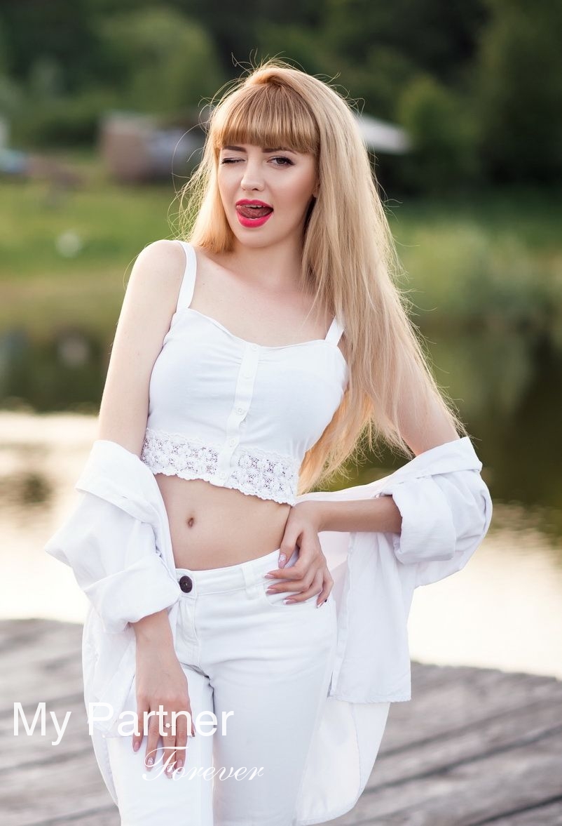 Dating Site to Meet Stunning Ukrainian Girl Tatiyana from Poltava, Ukraine